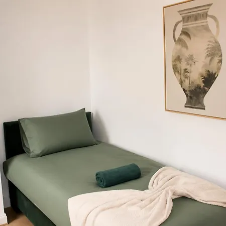 Contractors Home For 11 - 4Br, Fast Wifi & Free Parking - Near Bradford City Centre & University Сasa de vacaciones Bradford (West Yorkshire)